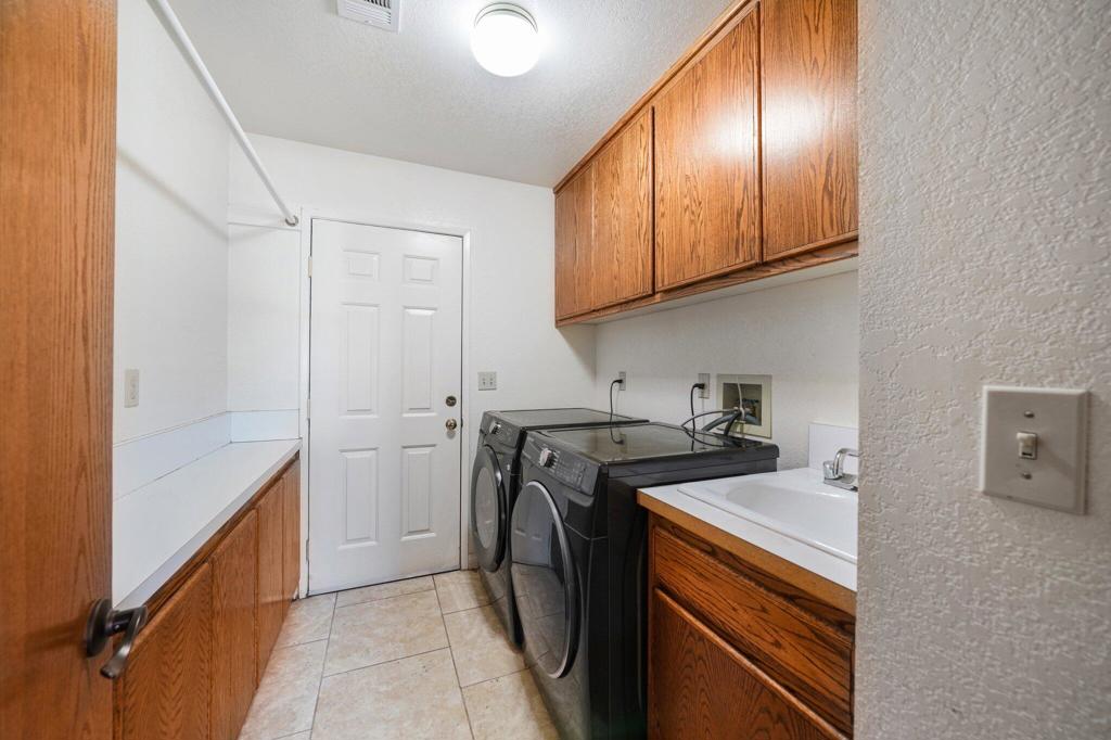 36261 Serape Drive Property Photo 33