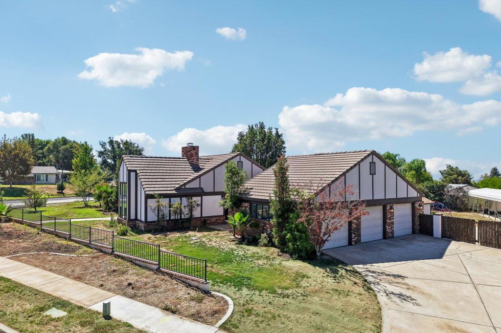 36261 Serape Drive Property Photo 48