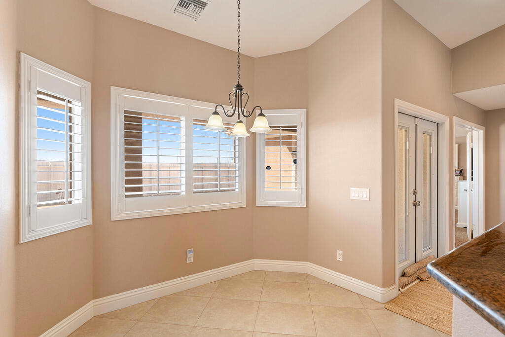 1251 Riviera Circle Property Photo 13