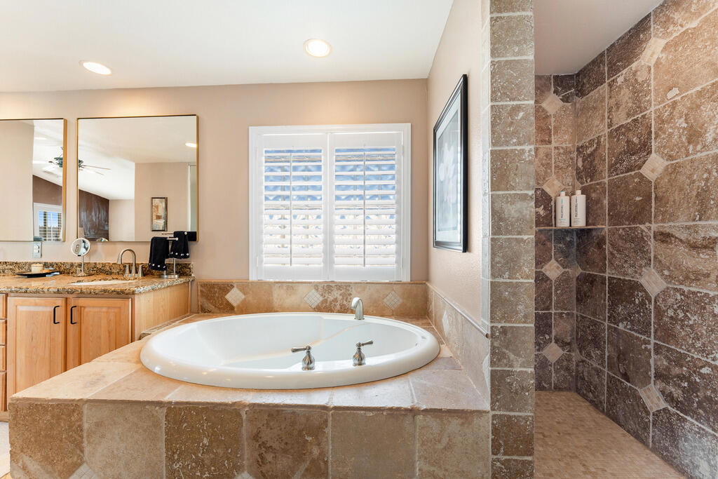 1251 Riviera Circle Property Photo 25