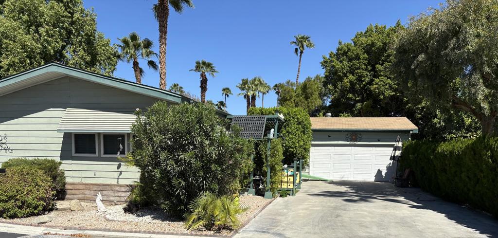 1159 ViA Merced Property Photo 1