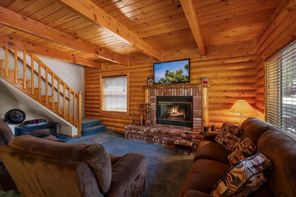 751 Tehama Drive Property Photo 3