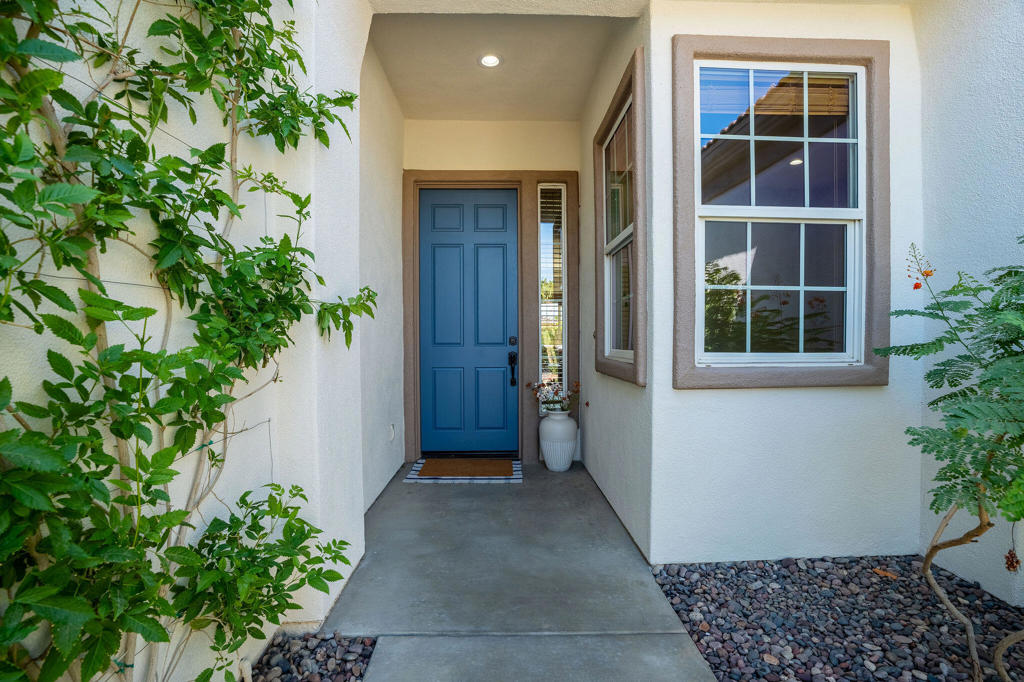 79847 Viento Drive Property Photo 3