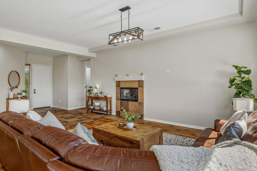 79847 Viento Drive Property Photo 8