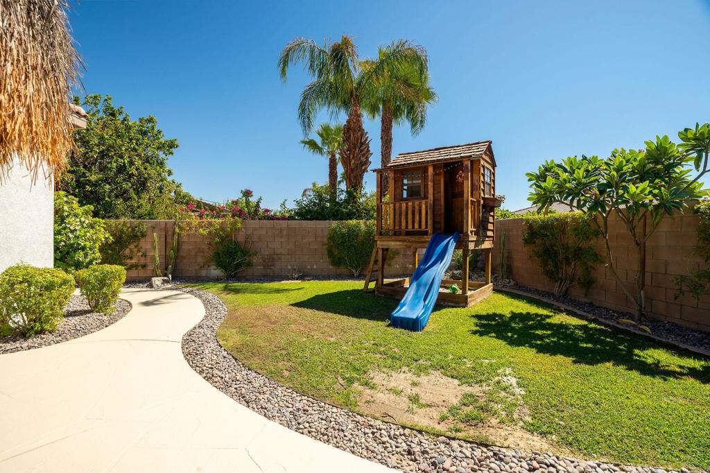 79847 Viento Drive Property Photo 57