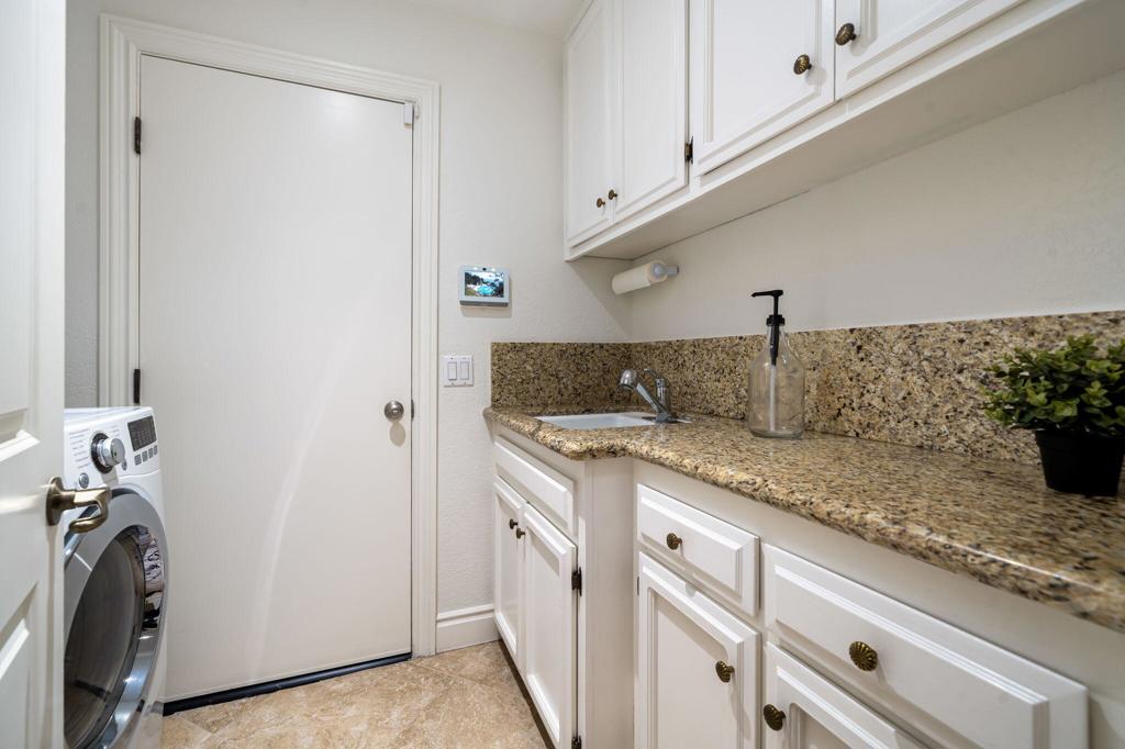 44380 Ontario Court Property Photo 37