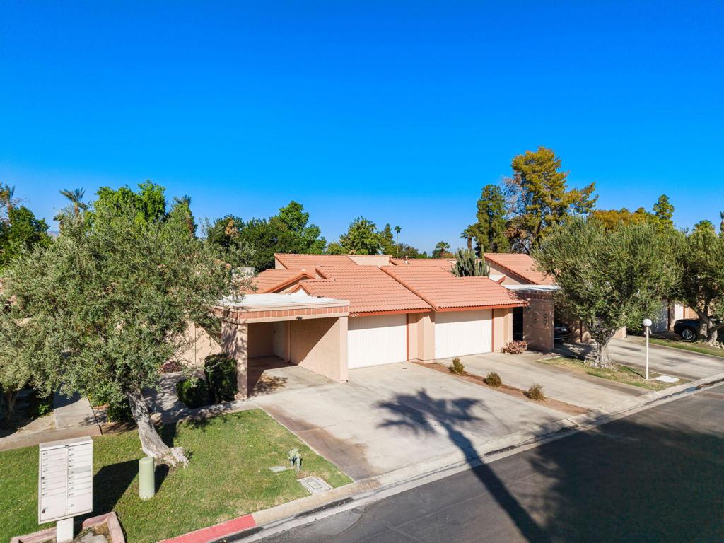 48911 Taylor Street Property Photo 2