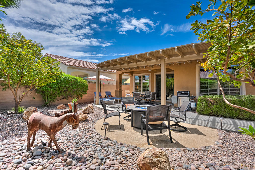 41360 Calle Pampas Property Photo 9
