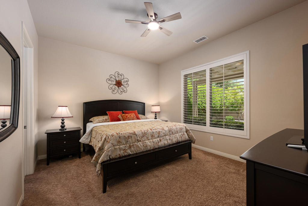 41360 Calle Pampas Property Photo 18