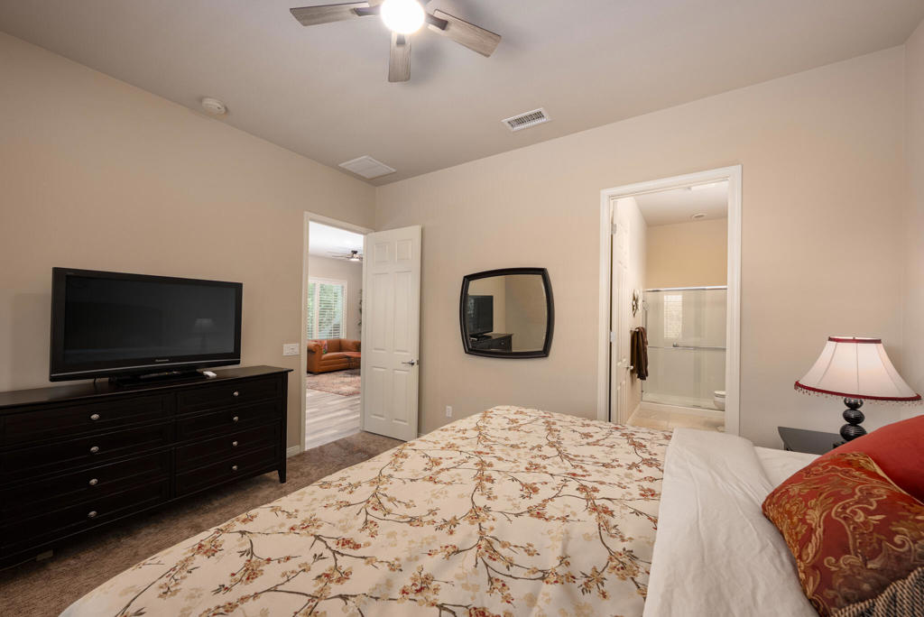 41360 Calle Pampas Property Photo 19