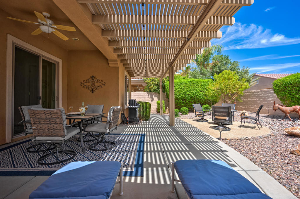41360 Calle Pampas Property Photo 30