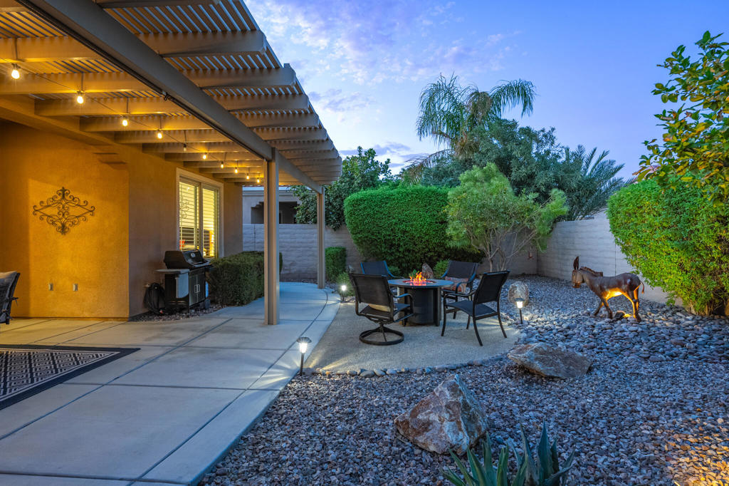 41360 Calle Pampas Property Photo 37