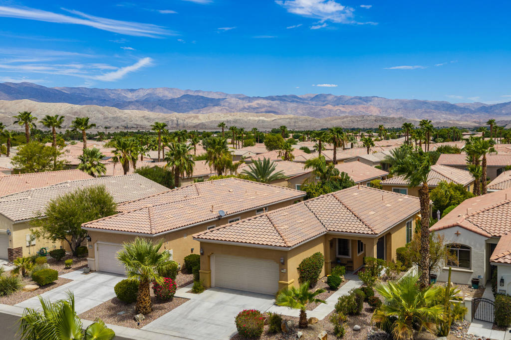 41360 Calle Pampas Property Photo 41