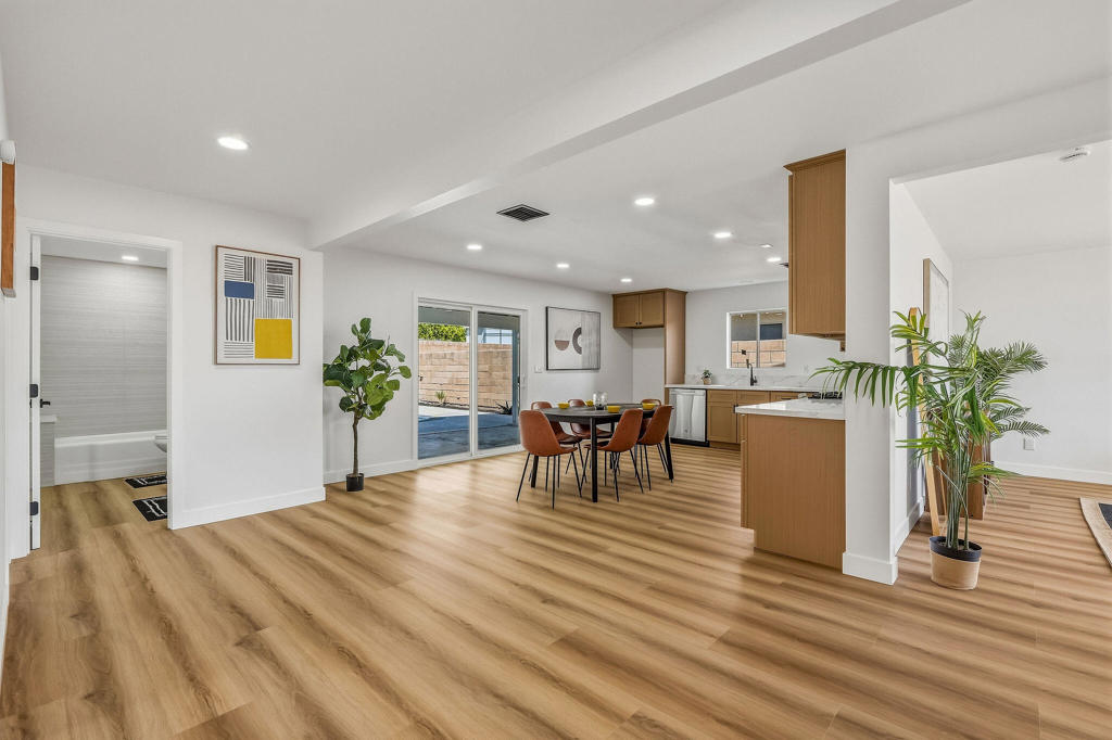 66672 Flora Avenue Property Photo 17