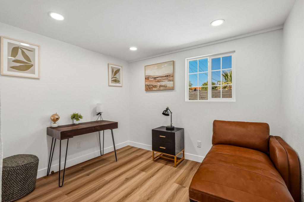 66672 Flora Avenue Property Photo 21