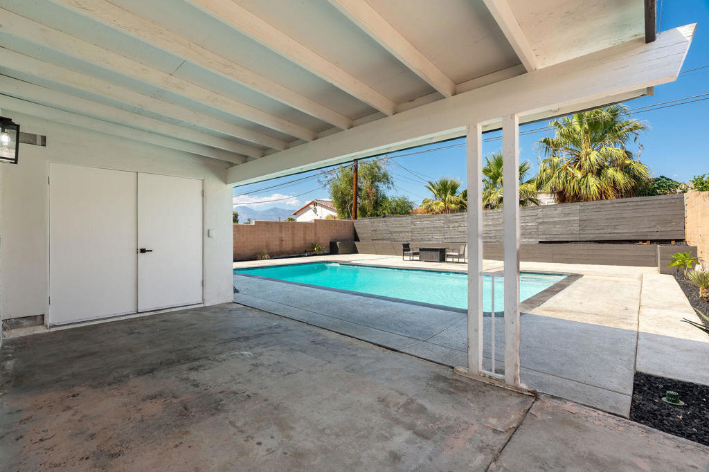 66672 Flora Avenue Property Photo 31