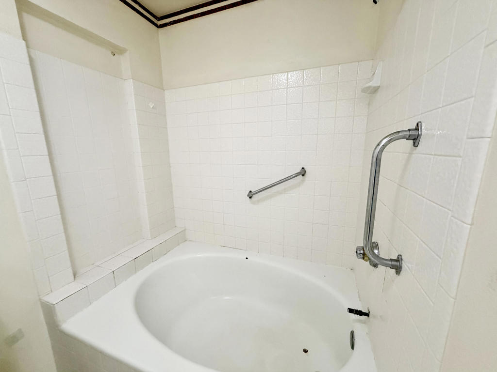 27136 Shadowcrest Lane Property Photo 18