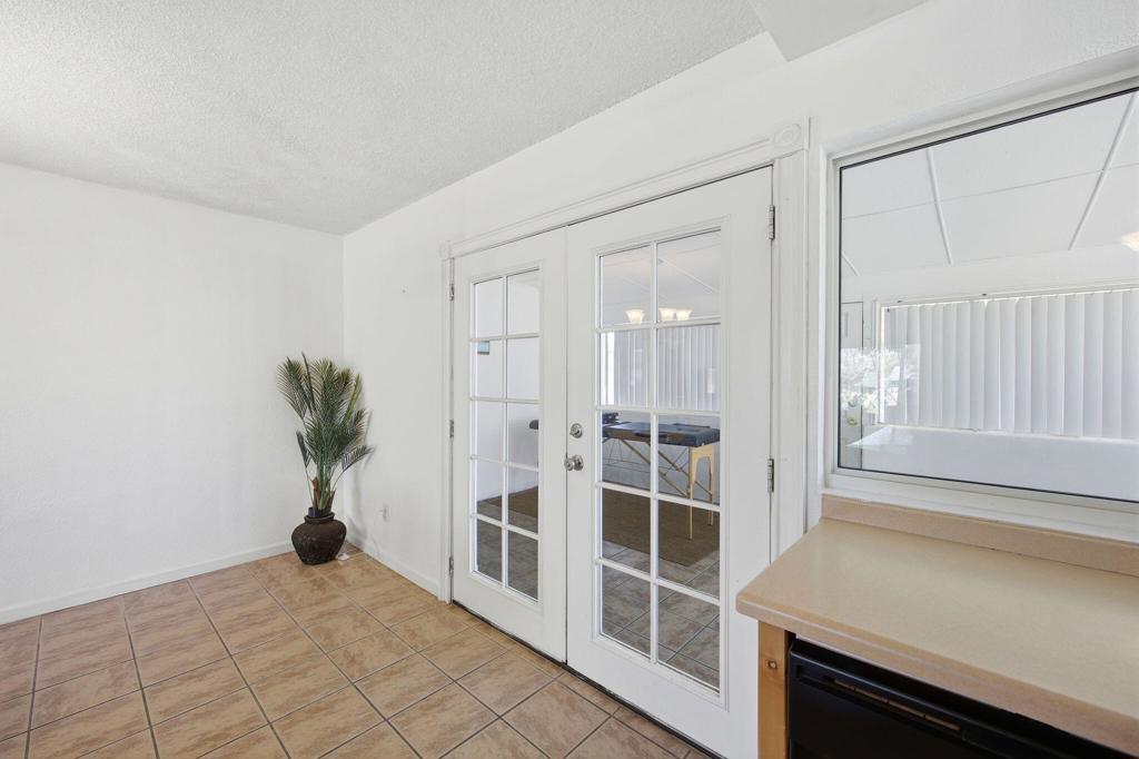 7798 Acoma Trail Property Photo 30