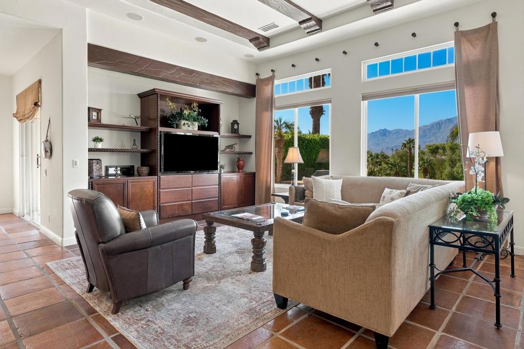 80505 Via Talavera Property Photo 3