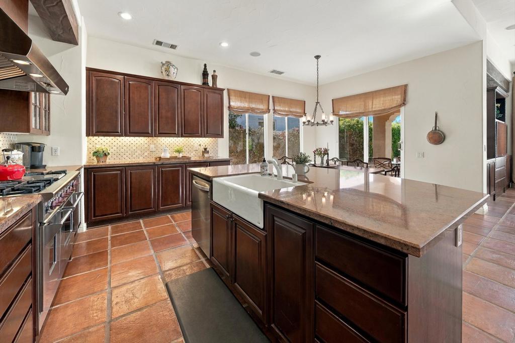 80505 Via Talavera Property Photo 22