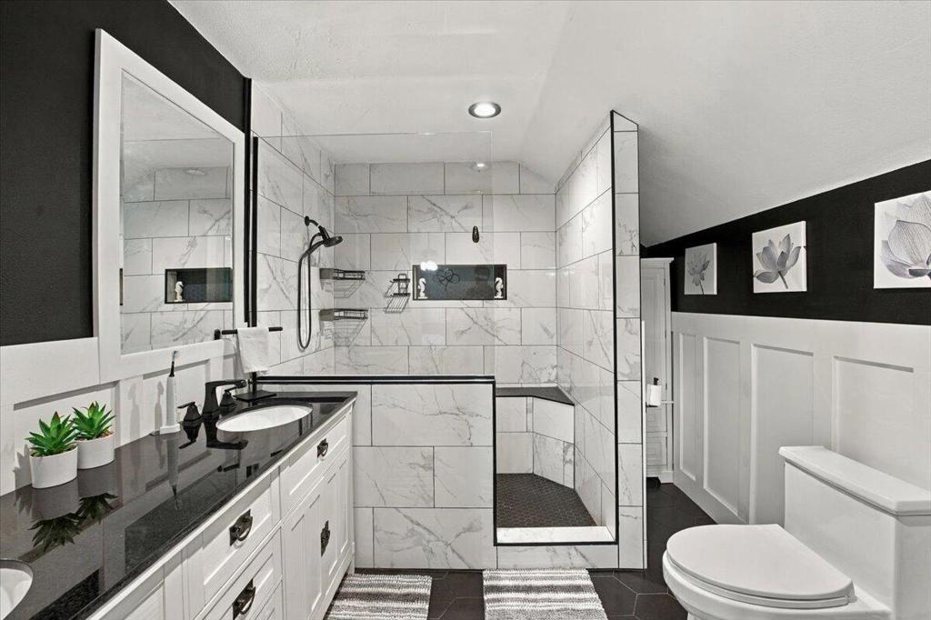 2125 State Lane Property Photo 31