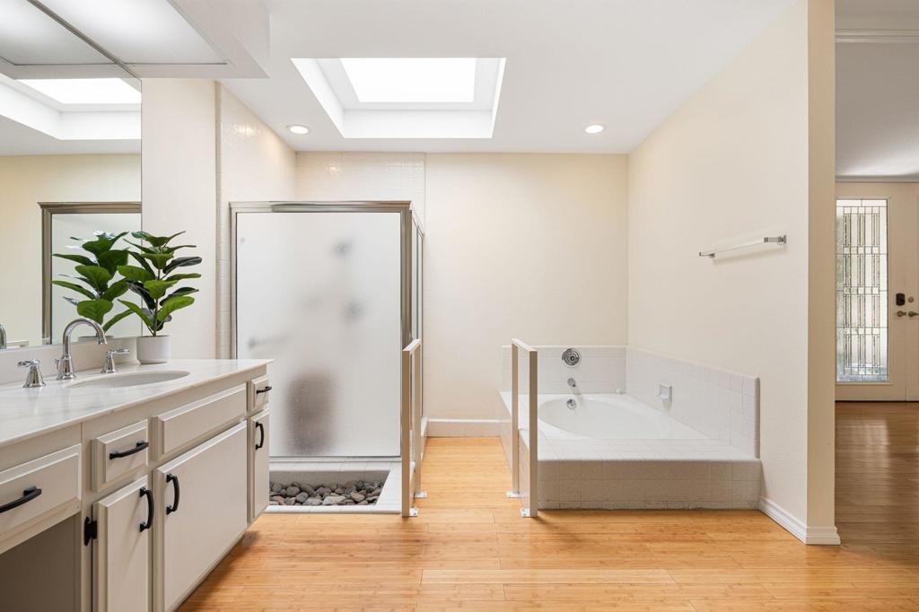 1 Rutgers Court Property Photo 20