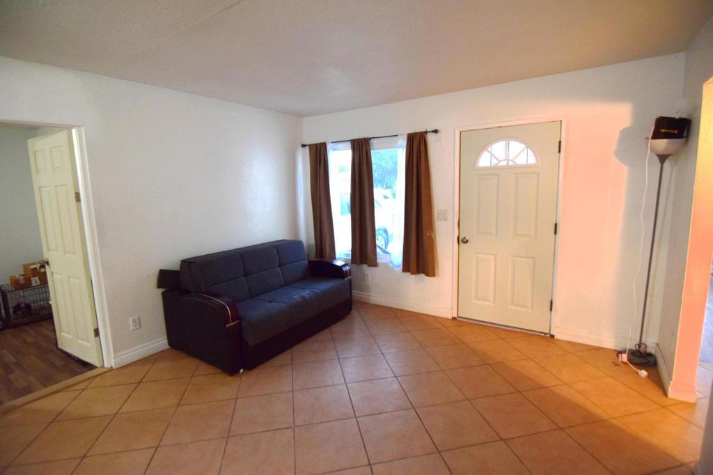 84591 Via Durango N Property Photo 4