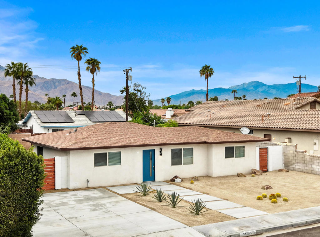 31621 El Toro Road Property Photo 1