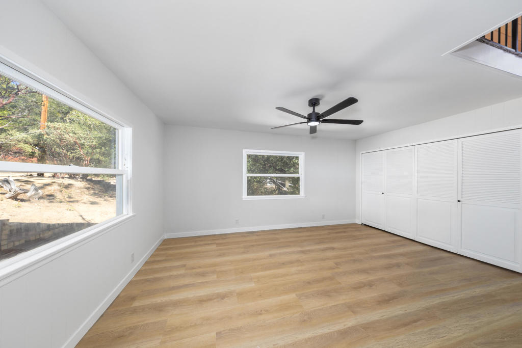52647 Pine Cove Road Property Photo 16