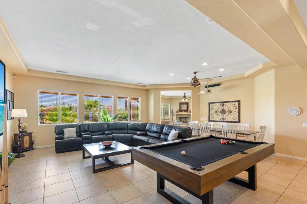 43502 Sentiero Drive Property Photo 5