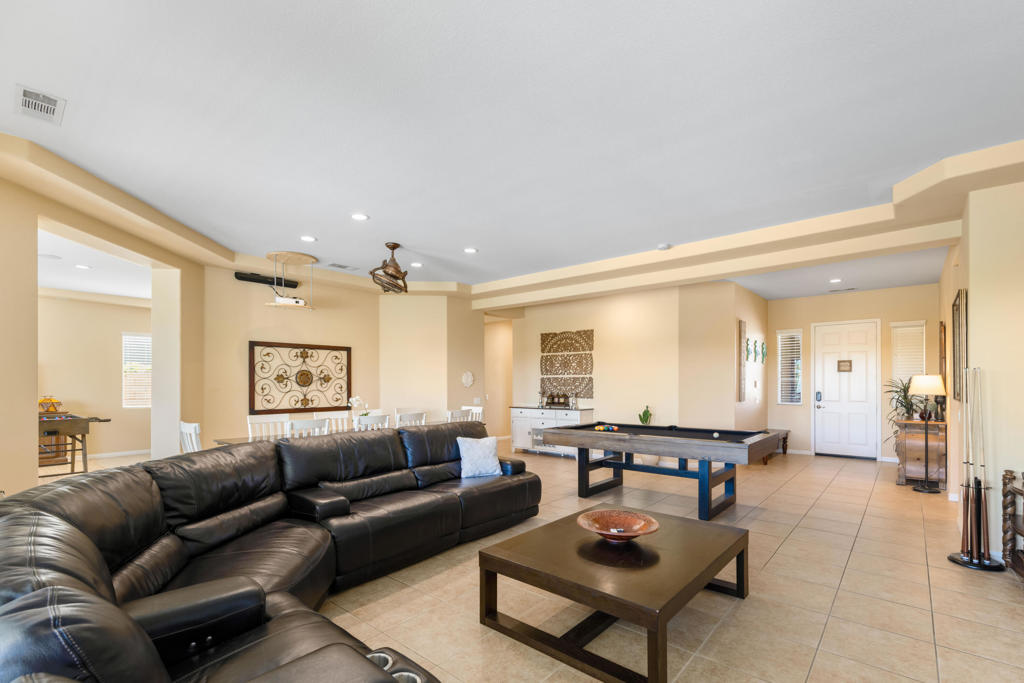 43502 Sentiero Drive Property Photo 6