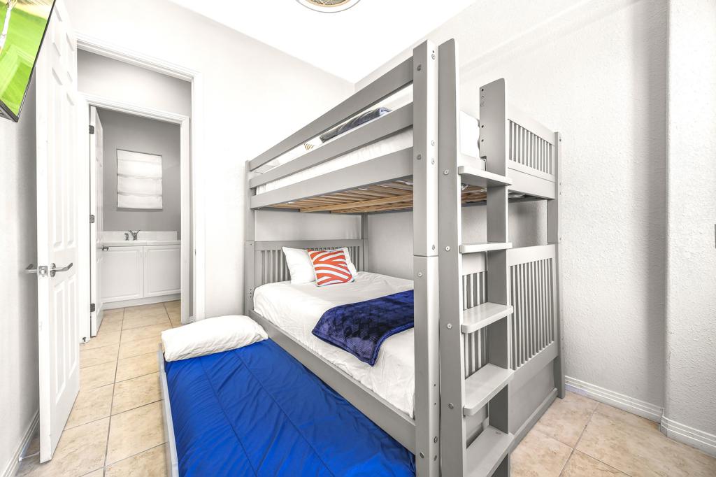 48713 Spring Rain Court Property Photo 46