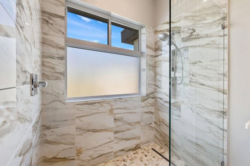 2 Iridium Way Property Photo 6