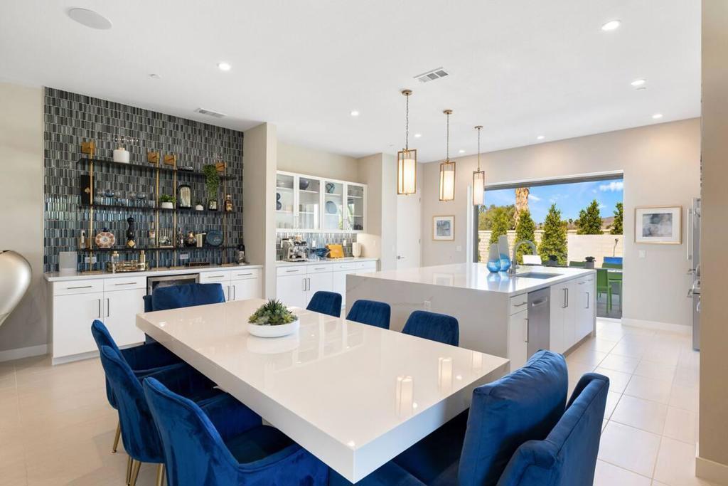 2 Iridium Way Property Photo 9
