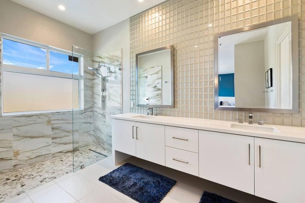 2 Iridium Way Property Photo 10