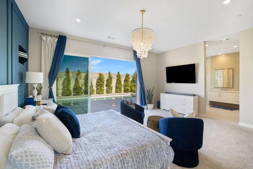 2 Iridium Way Property Photo 11