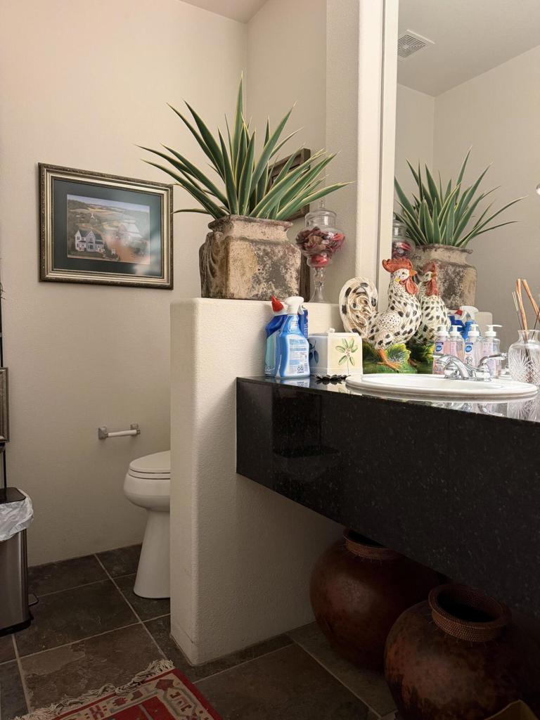 39 Via Amormio Property Photo 5