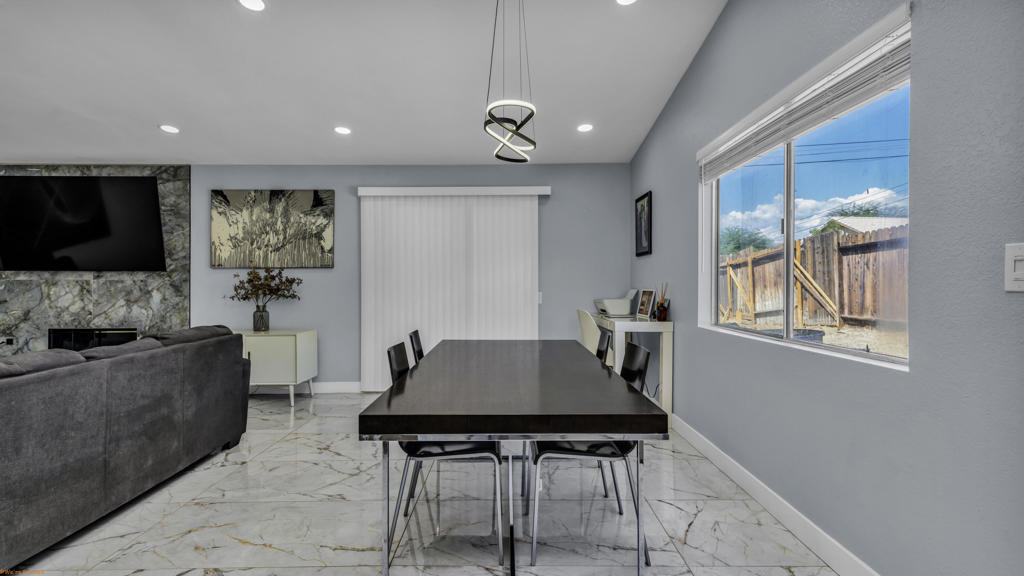 13765 Hermano Way Property Photo 12