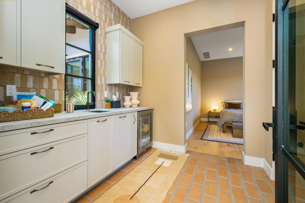 78751 Deacon Drive E Property Photo 57