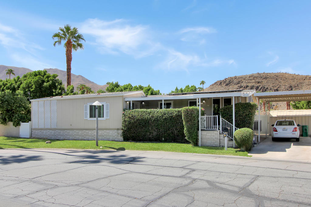 70 Golden State Street Property Photo 1