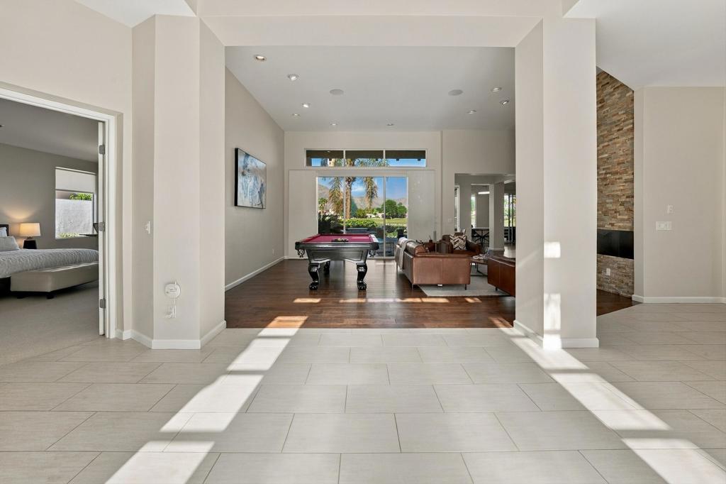 54259 Southern Property Photo 6