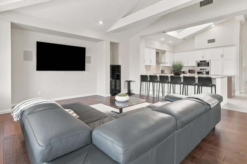 54259 Southern Property Photo 16