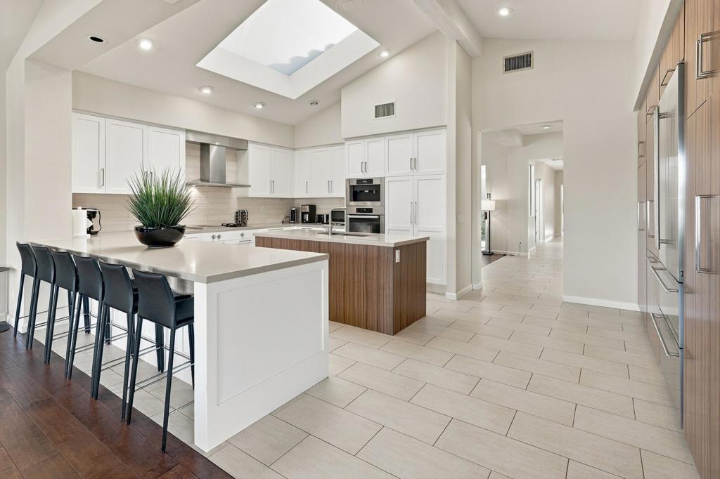 54259 Southern Property Photo 17