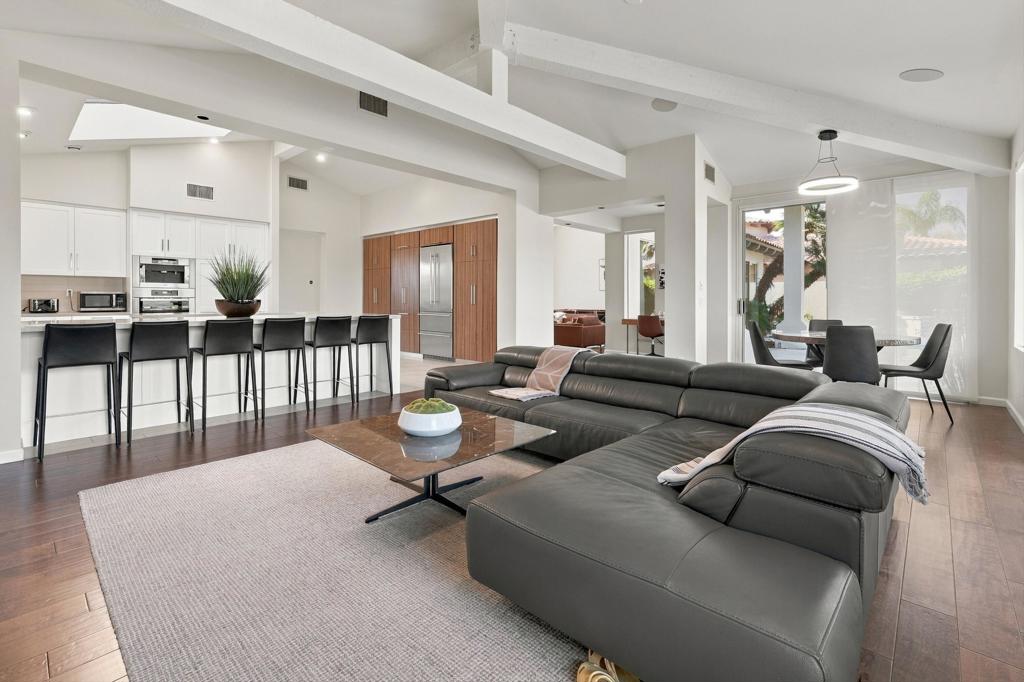 54259 Southern Property Photo 18