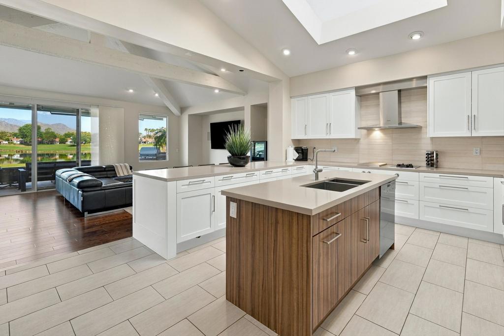 54259 Southern Property Photo 25