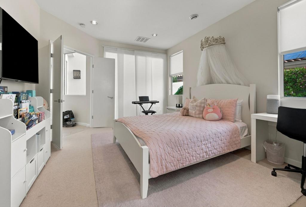 54259 Southern Property Photo 44