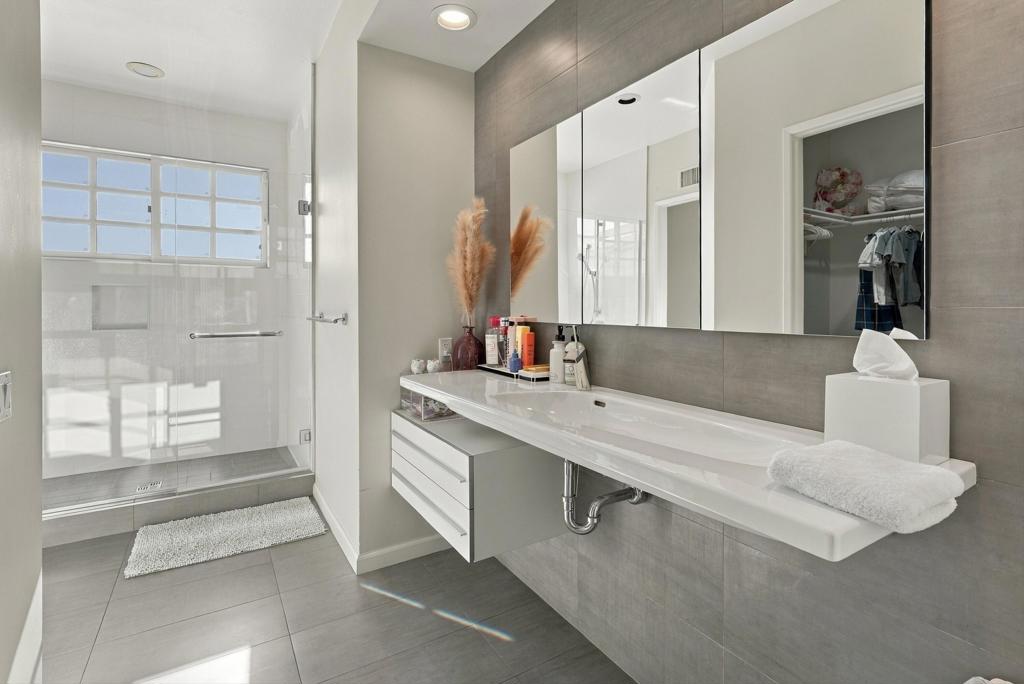 54259 Southern Property Photo 50