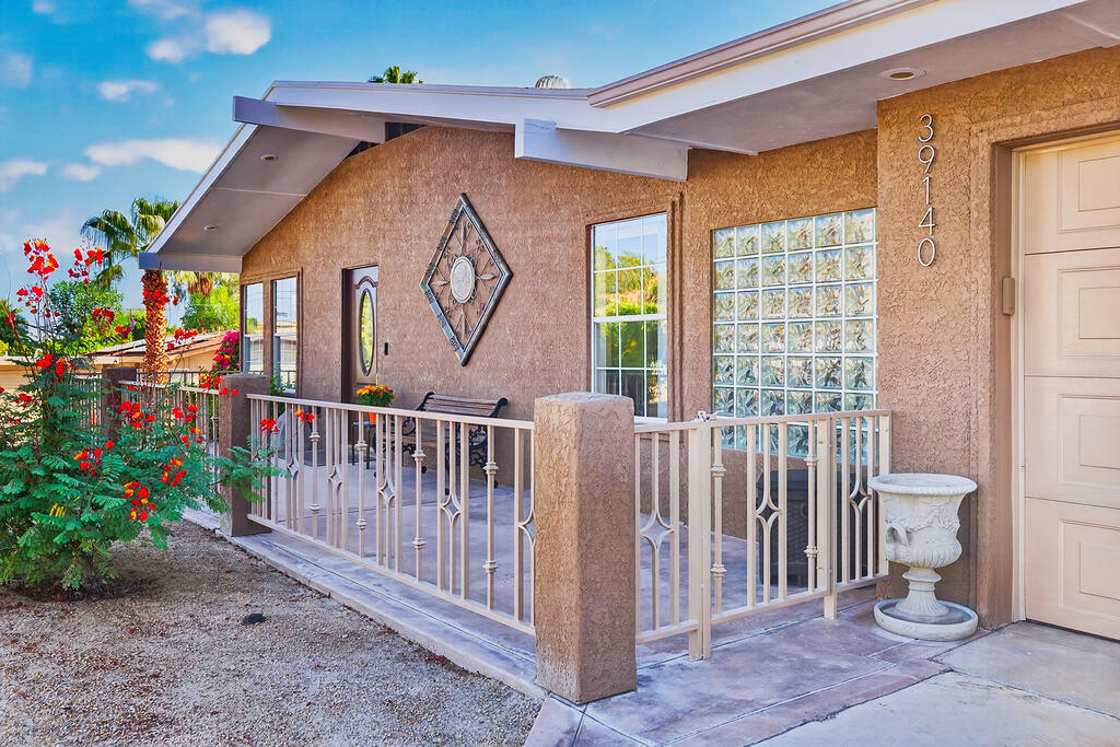 39140 Paradise Way Property Photo 6