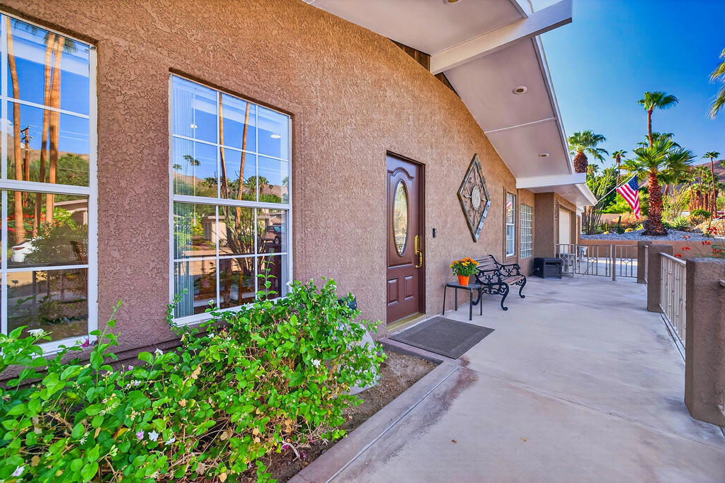 39140 Paradise Way Property Photo 7