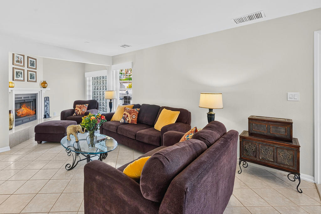 39140 Paradise Way Property Photo 9